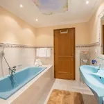 Beautiful Apartment In Laengenfeld With Terrace Lägenhet *