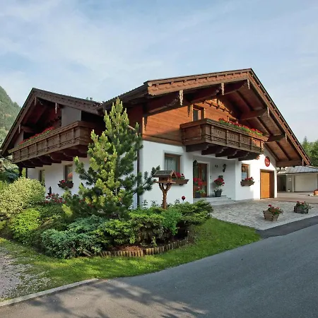 Beautiful Apartment In L Ngenfeld With Terrace *